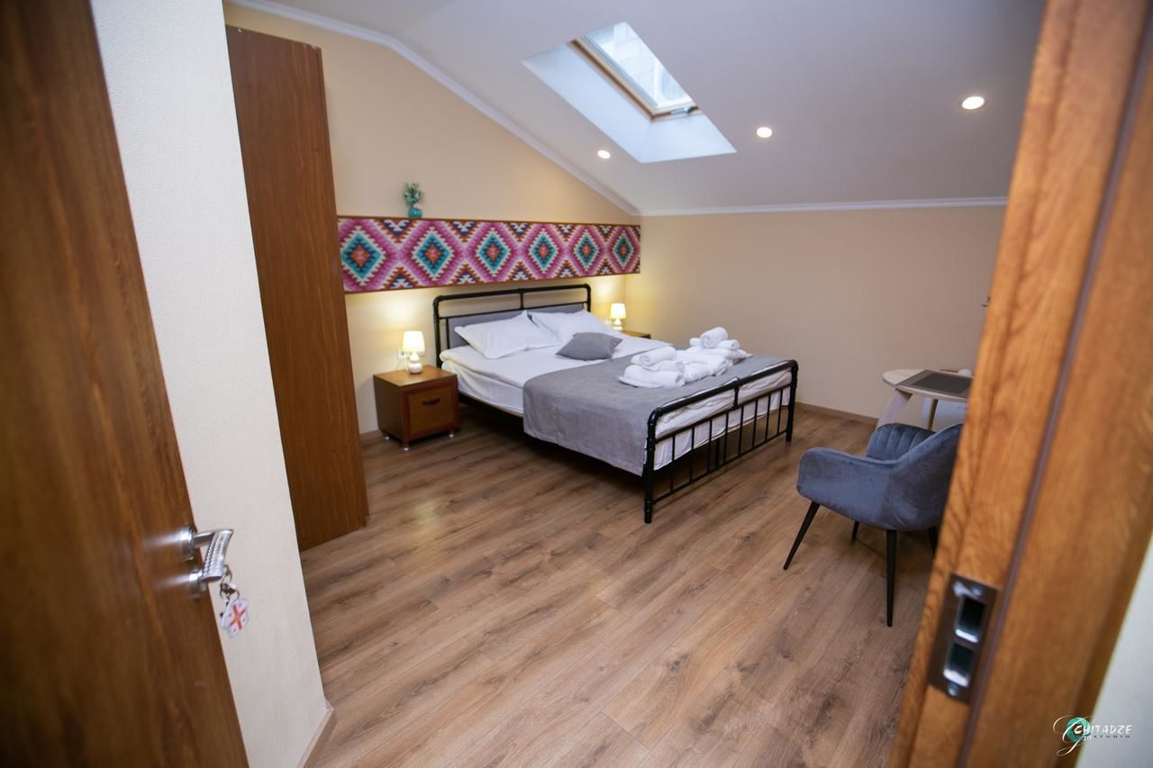 Отель Hotel Laura Тбилиси-39