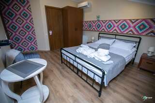 Отель Hotel Laura Тбилиси Двухместный номер с 1 кроватью-15