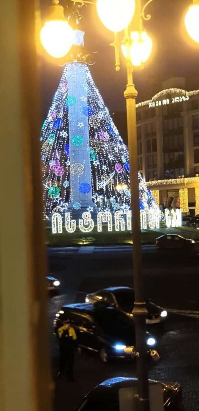 Отель Hotel Laura Тбилиси-4